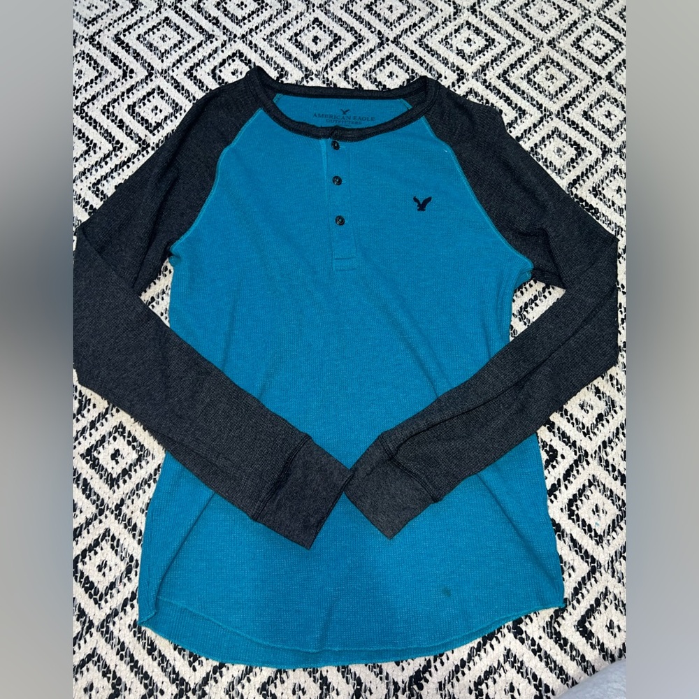 American eagle men’s thermal shirt
